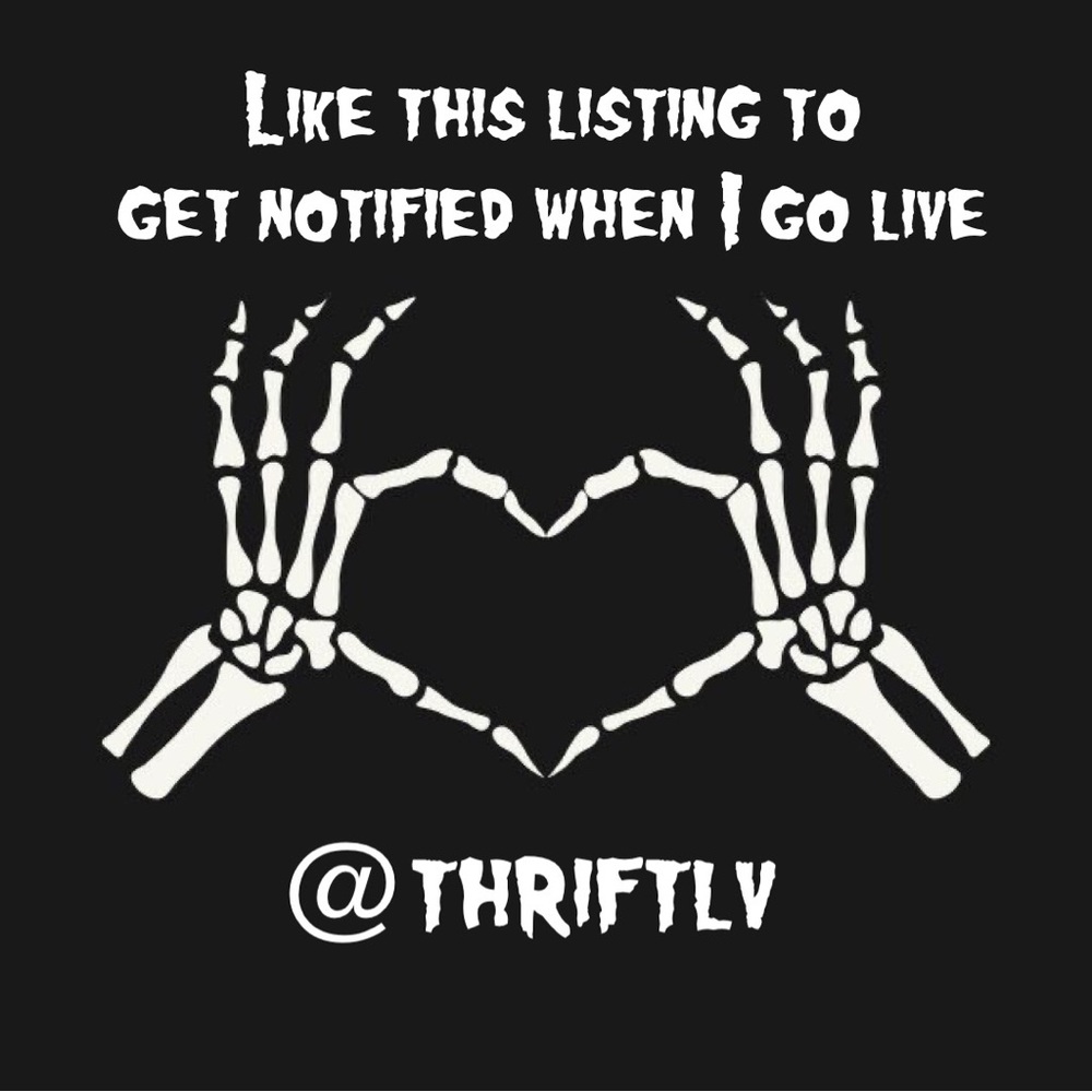 thriftlv is live! 🖤 graphic tee & denim train!